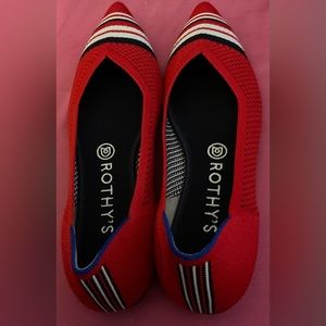 Gorgeous red Rothy's points, size 9. Tried on, never worn. NWOB. PRICE DROP!